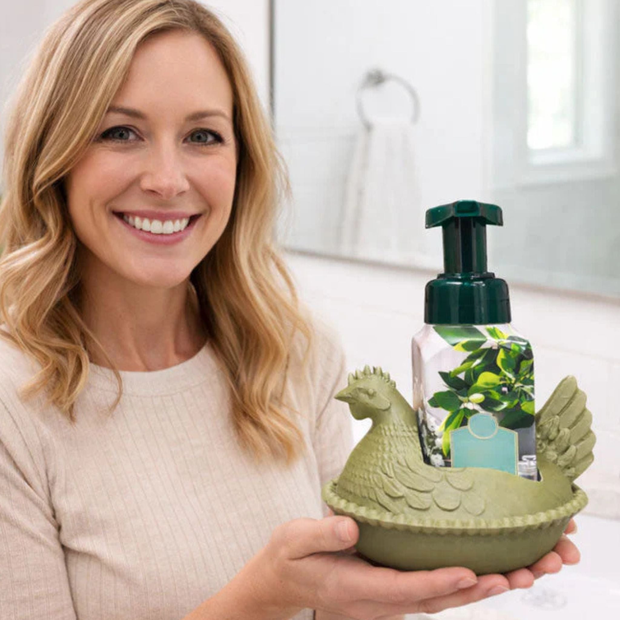 🐔 Farmhouse Chicken Soap Holder